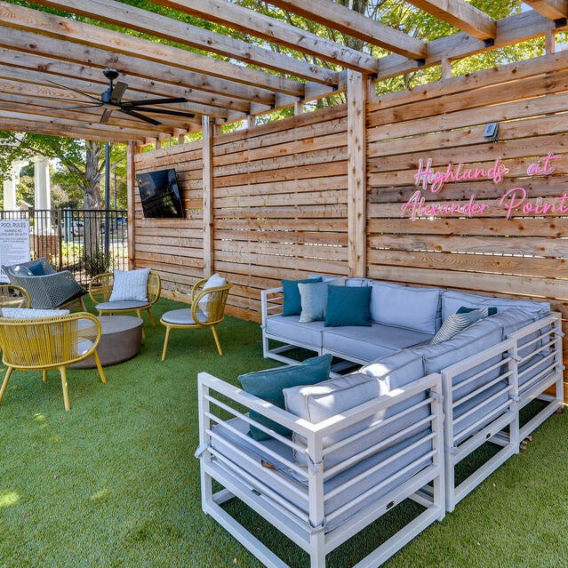 Highlands at Alexander Pointe - Poolside lounge chairs