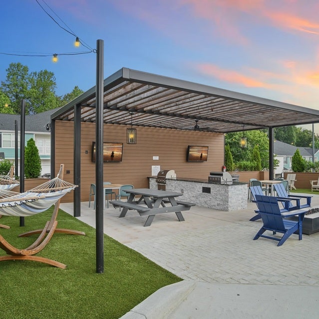 Highlands at Alexander Pointe - Amenity Lawn